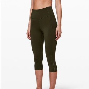 Lululemon Fast and Free Crop II 19"